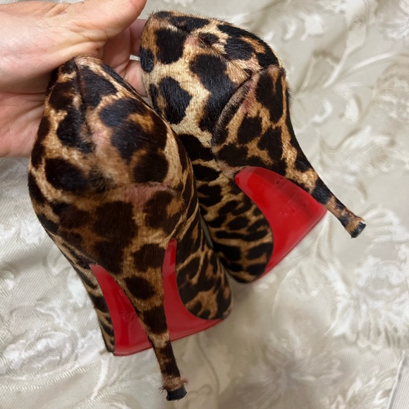 Christian Louboutin leopard heels - Picture 2 of 10